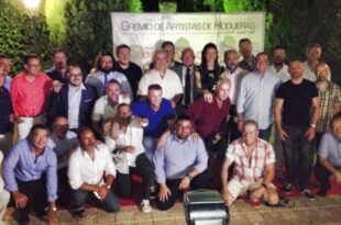 Pedro Abad junto al resto de agremiados