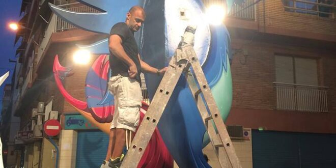 Jesús Grao durante la plantà 2015 de Doctor Bergez Carolinas